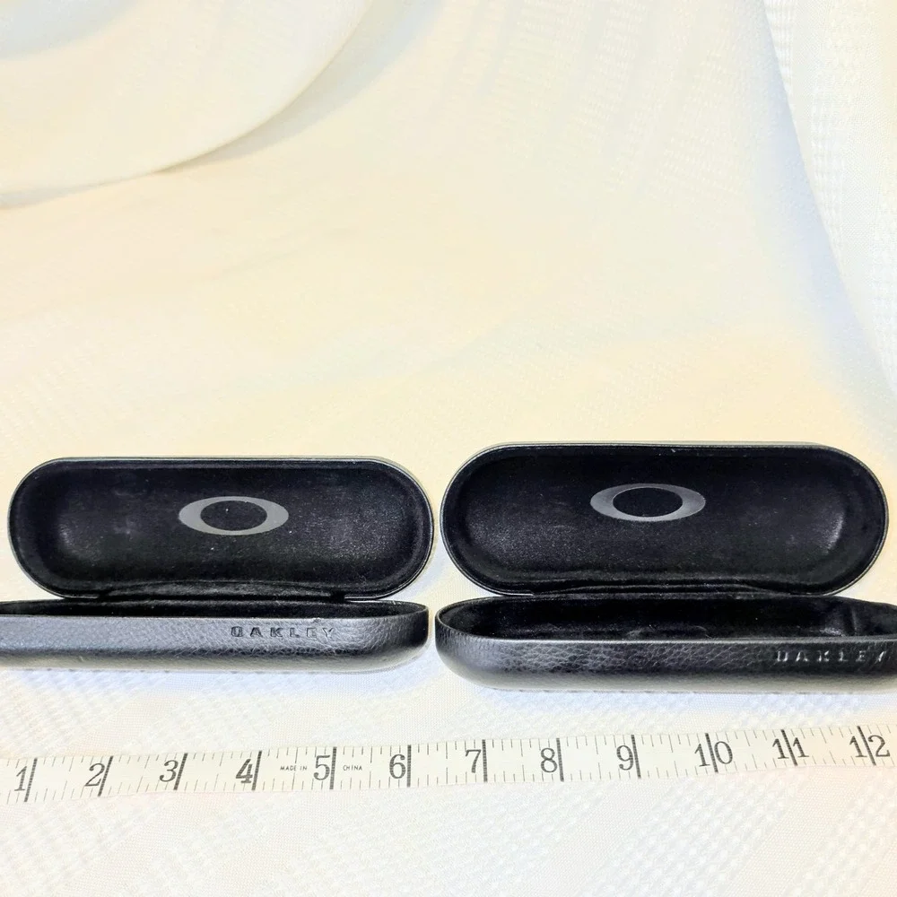 Oakley 2-Eyeglasses‎ Cases
